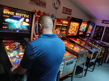7pinballmachines.RichardBlankCostaRicaCollection81b58.jpg