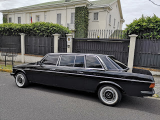 EmbassyoftheBolivarianRepublicofVenezuela.LIMOUSINESERVICE300DMERCEDESCOSTARICA.jpg